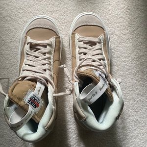 BLAZER MID '77 SE D (BIG KID) size 3-1/2 Boy